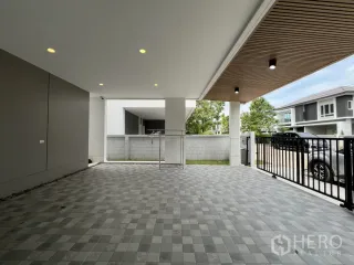出租 4 卧室 独立屋 在 Lat Krabang, 曼谷