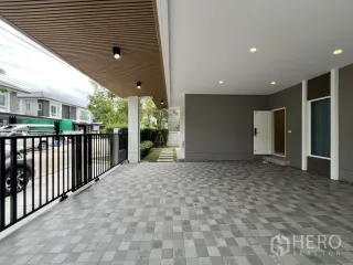 出租 4 卧室 独立屋 在 Lat Krabang, 曼谷