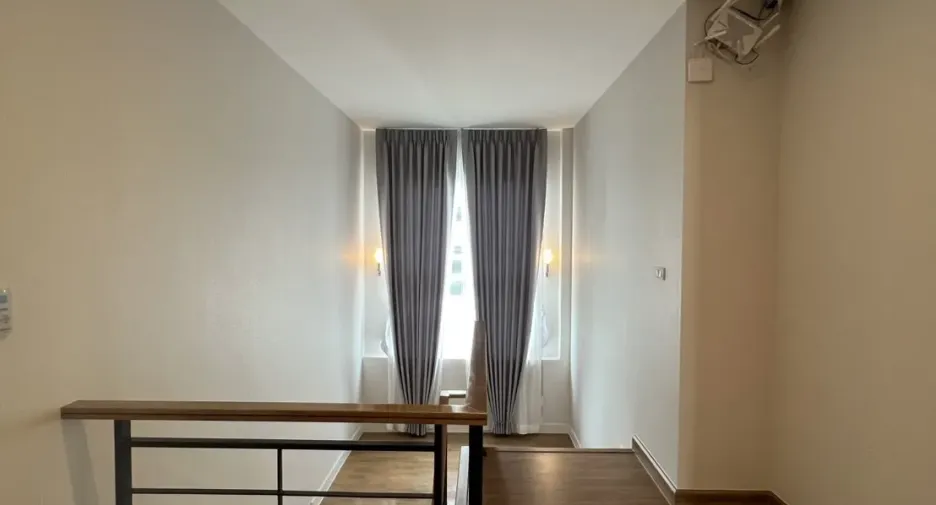 出租 4 卧室 独立屋 在 Lat Krabang, 曼谷