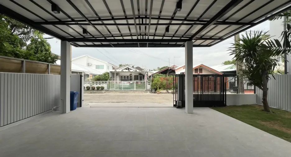 ให้เช่า 4 ห้องนอน บ้านเดี่ยว ใน สะพานสูง, กรุงเทพฯ