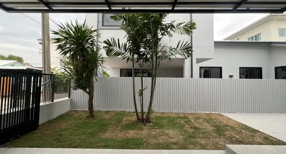 ให้เช่า 4 ห้องนอน บ้านเดี่ยว ใน สะพานสูง, กรุงเทพฯ