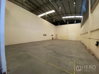 Аренда склад в Буенг Кум, Бангкок