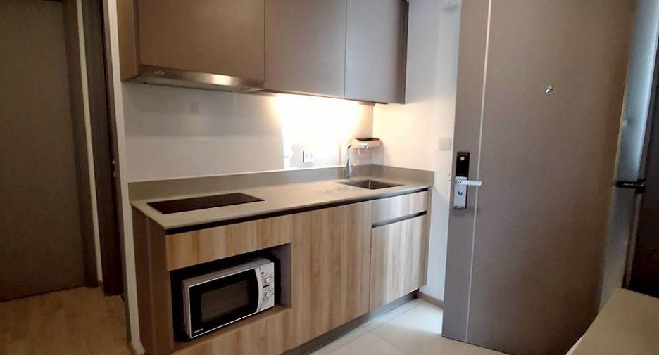 Wohnung zur Miete mit 2 Zimmer in Watthana, Bangkok