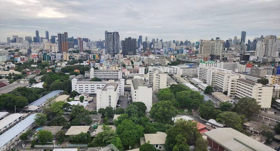 À vendre 2 chambres condo à Phaya Thai, Bangkok