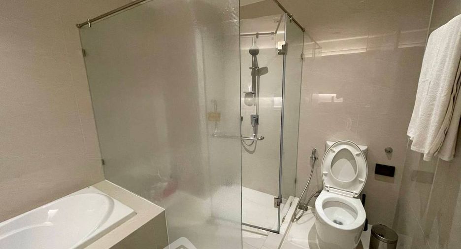 For rent and for sale 2 bedrooms condo in Khlong Toei, Bangkok
