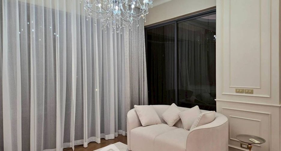 For rent and for sale 4 bedrooms house in Bang Kapi, Bangkok