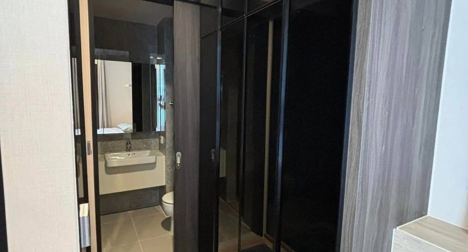 For rent 1 bed condo in Phaya Thai, Bangkok