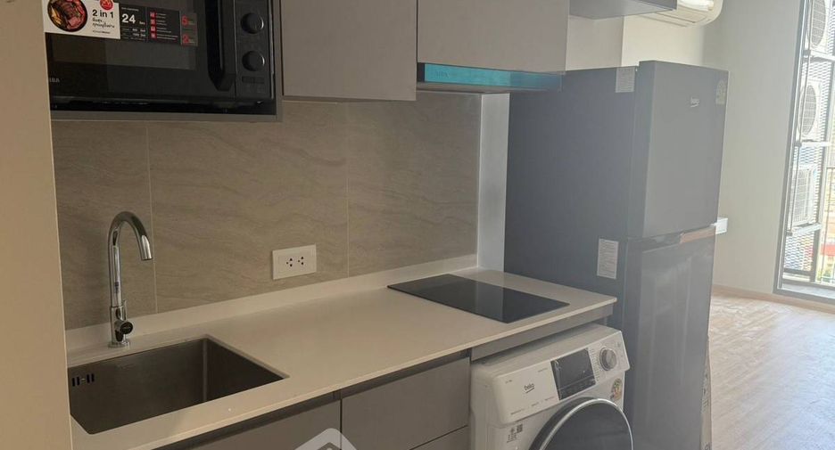 Condo en alquiler de 2 habitaciones en Bang Na, Bangkok