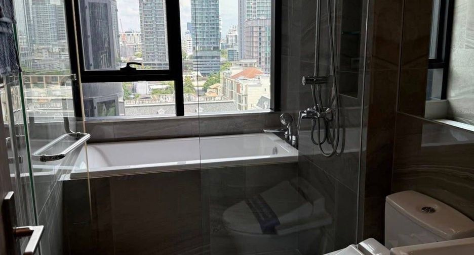 Condo en alquiler de 1 habitaciones en Khlong Toei, Bangkok