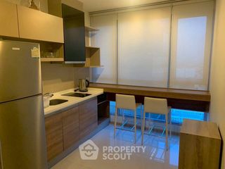 À louer 1 chambre condo à Phra Khanong, Bangkok