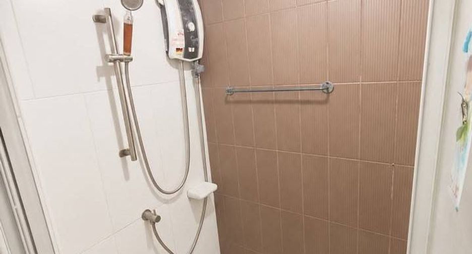 For sale 2 bedrooms condo in Phaya Thai, Bangkok