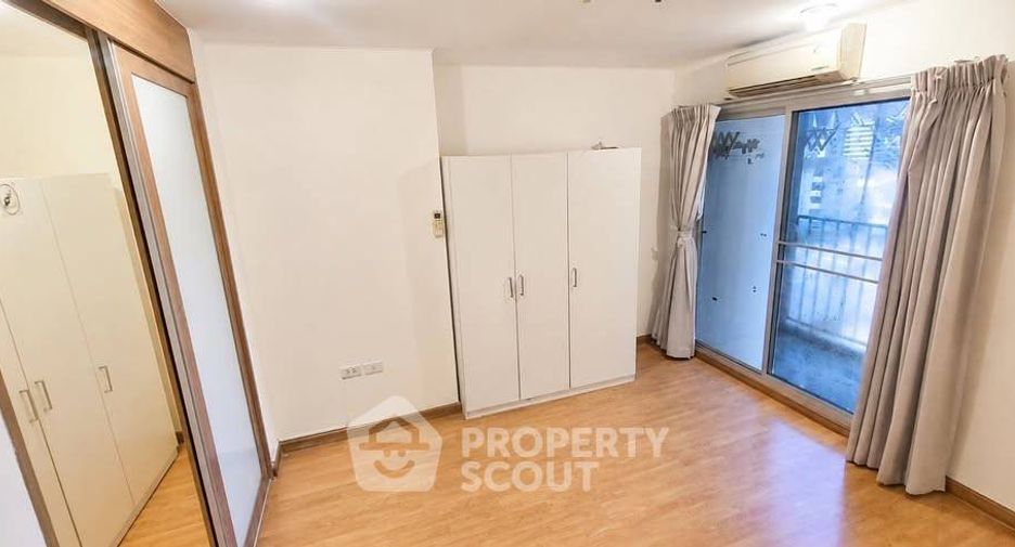 For sale 2 bedrooms condo in Phaya Thai, Bangkok