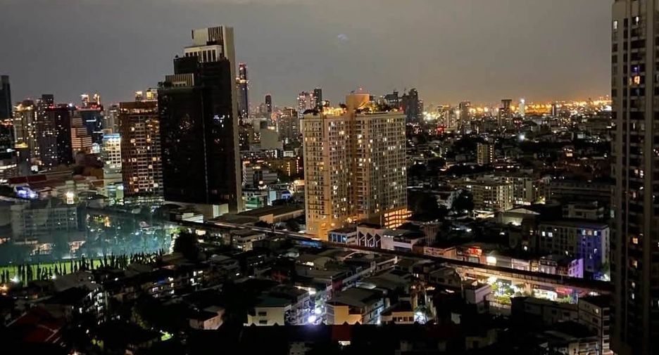 À louer 2 chambres condo à Khlong Toei, Bangkok