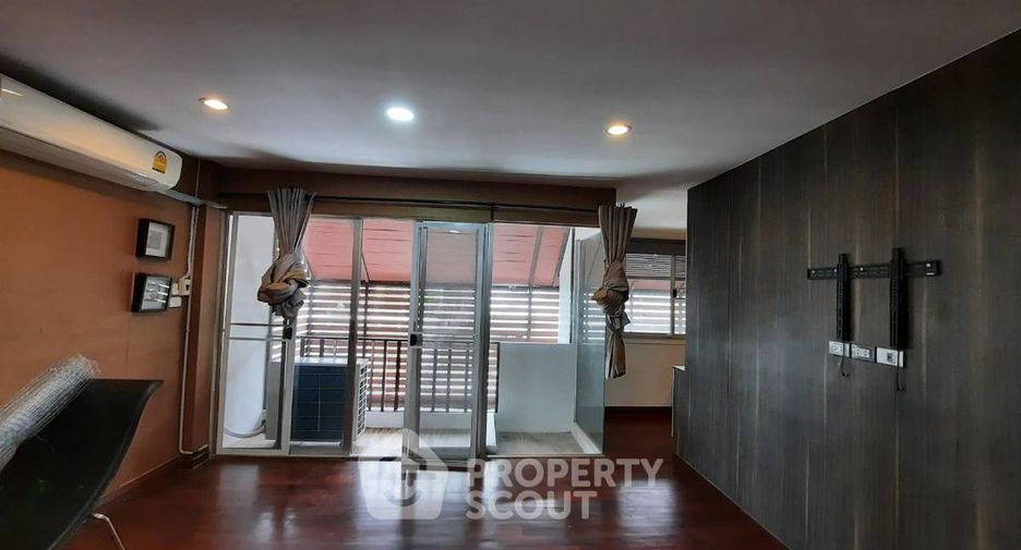 出租 和 出售 5 卧室 独立屋 在 Suan Luang, 曼谷