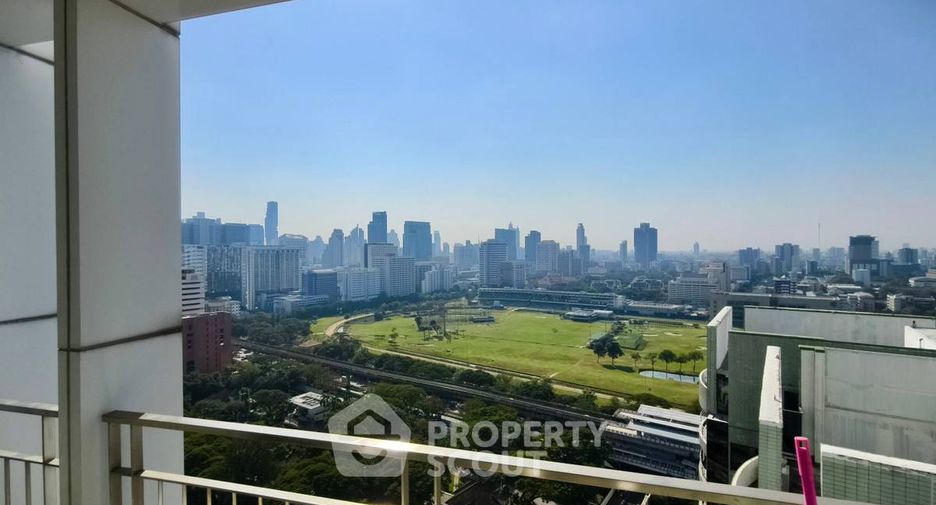 Wohnung zur Miete und zum Kauf mit 1 Zimmer in Pathum Wan, Bangkok
