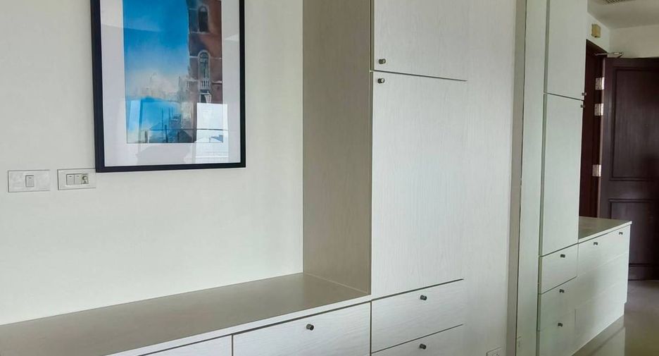 Wohnung zur Miete und zum Kauf mit 1 Zimmer in Pathum Wan, Bangkok