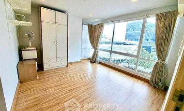 For sale 2 ベッドルーム condo in Bang Na, Bangkok