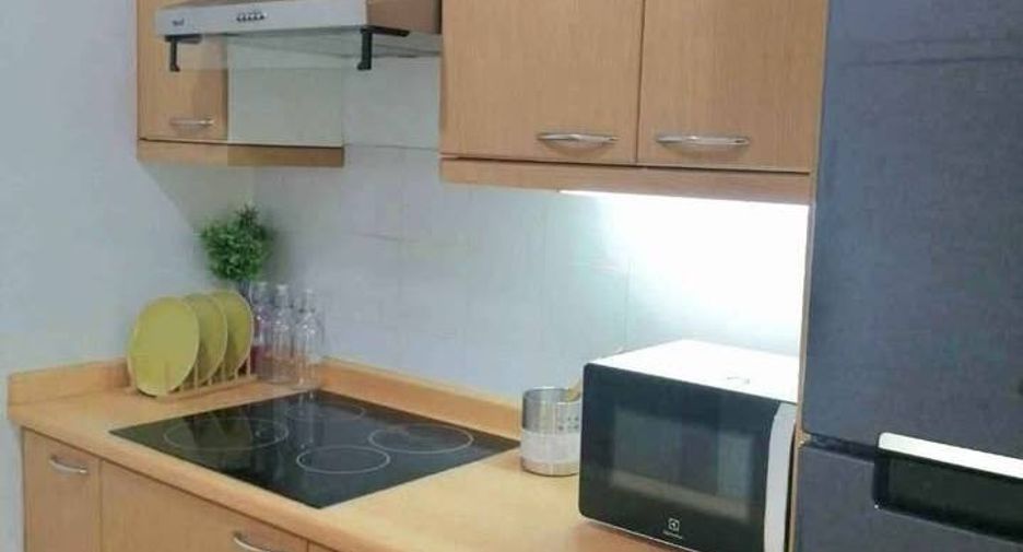 For sale 2 bedrooms condo in Yan Nawa, Bangkok