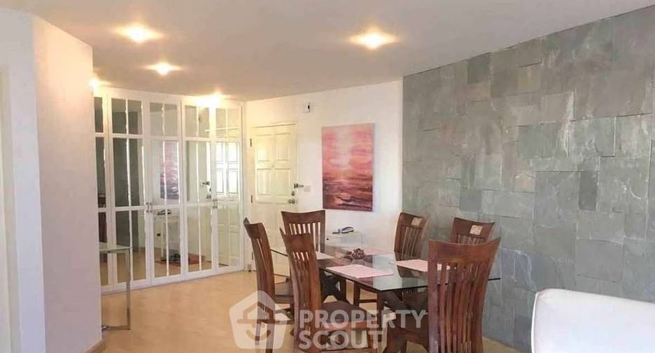 For sale 2 bedrooms condo in Yan Nawa, Bangkok