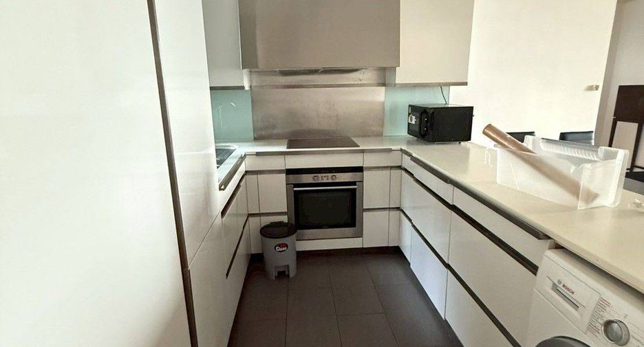 ขาย 2 ห้องนอน คอนโด ใน สาทร, กรุงเทพฯ