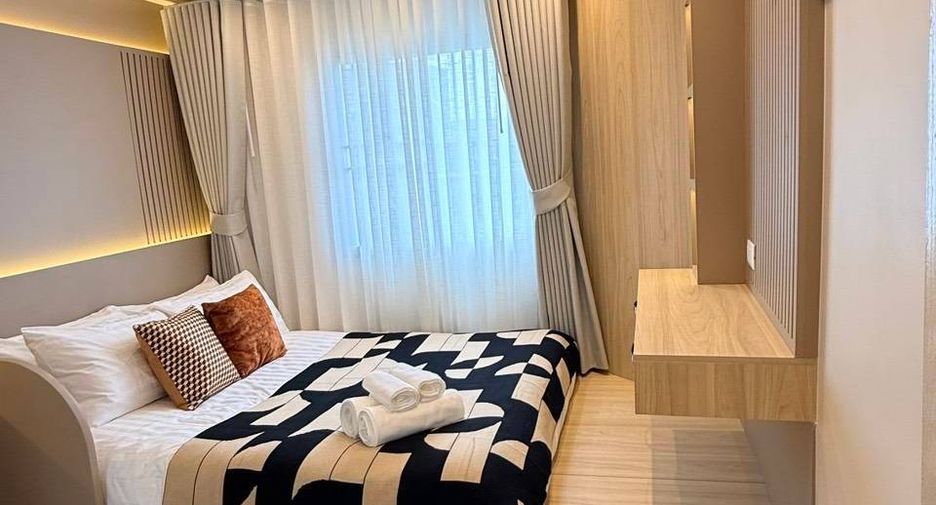 À vendre 2 chambres condo à Yan Nawa, Bangkok