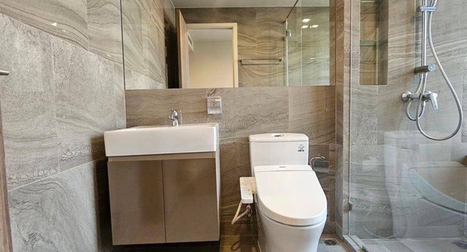 Condo en alquiler y en venta de 2 habitaciones en Khlong Toei, Bangkok