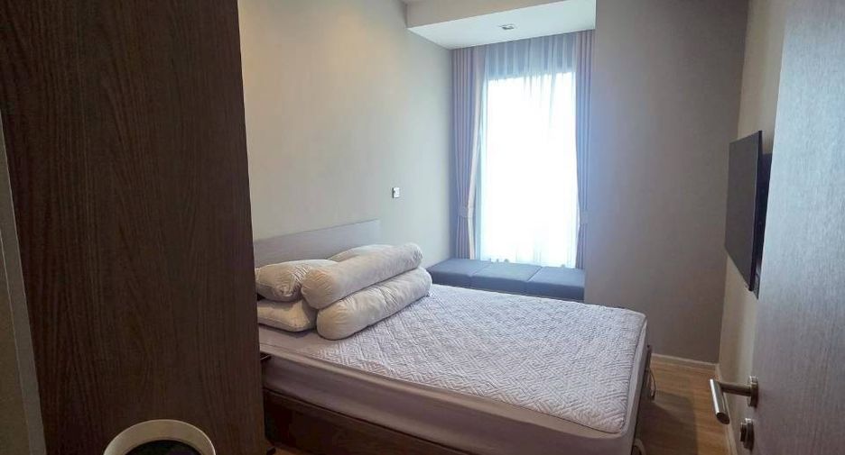 For sale 2 bedrooms condo in Phaya Thai, Bangkok