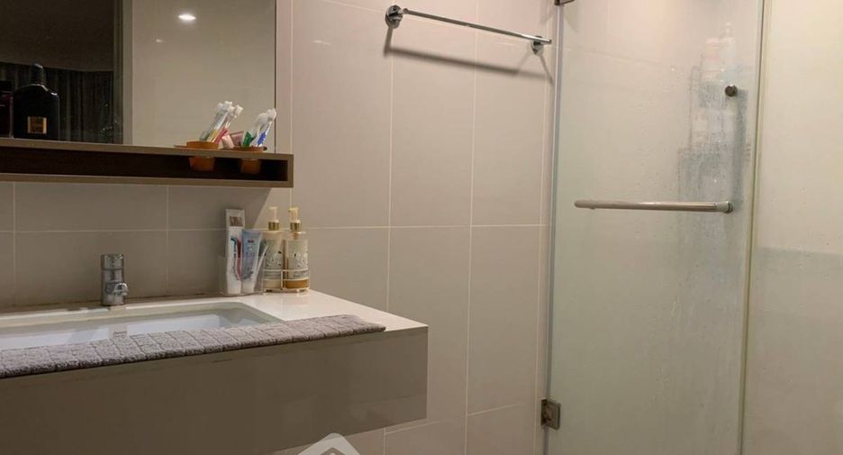 For sale 2 bedrooms condo in Yan Nawa, Bangkok
