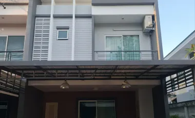 À louer 3 chambres maison à Mueang Phuket, Phuket