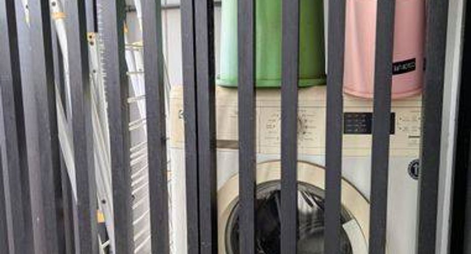 For sale 1 bed condo in Khlong San, Bangkok