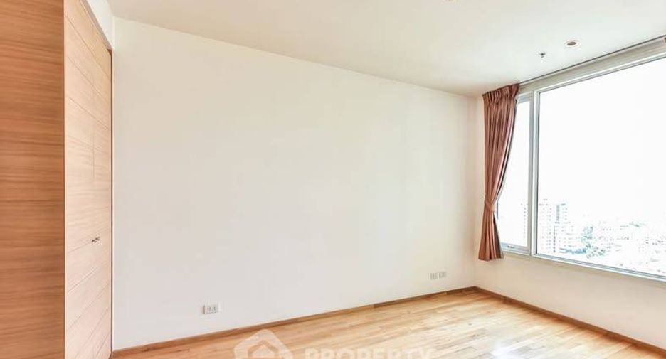 For sale 2 bedrooms condo in Sathon, Bangkok