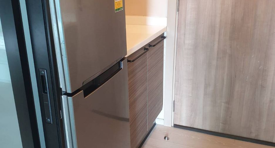 For sale 1 bed condo in Huai Khwang, Bangkok
