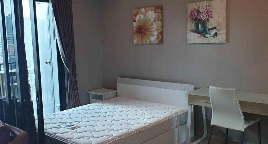 For sale 1 bed condo in Huai Khwang, Bangkok