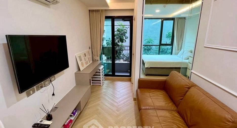 For sale 1 bed condo in Khlong Toei, Bangkok