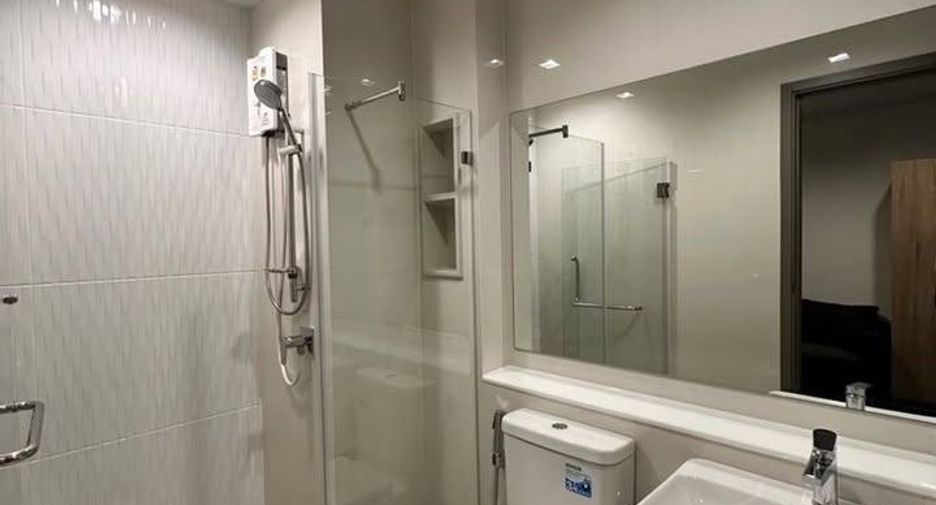 For sale 1 bed condo in Huai Khwang, Bangkok