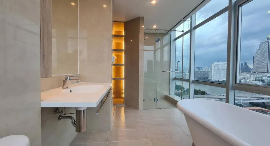 For rent 1 bed condo in Sathon, Bangkok