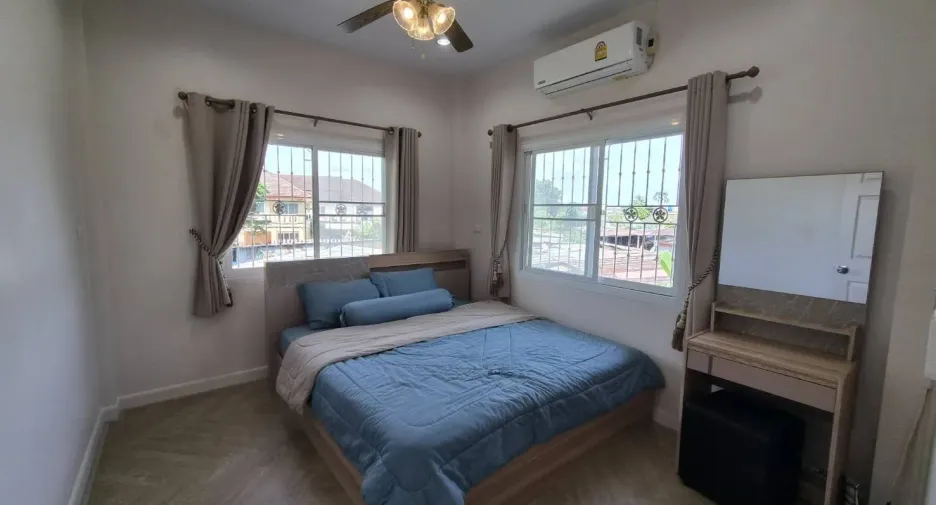 For rent 3 bedrooms townhouse in Mueang Phuket, Phuket