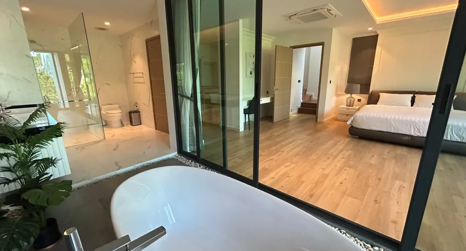 Villa en alquiler de 3 habitaciones en Mueang Phuket, Phuket