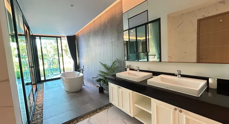 Villa en alquiler de 3 habitaciones en Mueang Phuket, Phuket