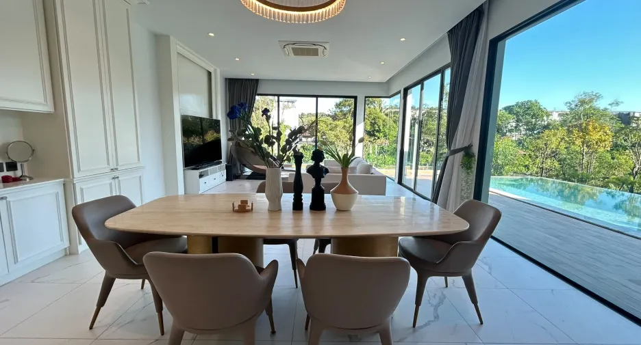 Villa en alquiler de 3 habitaciones en Mueang Phuket, Phuket