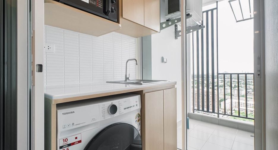 À louer studio condo à Bang Na, Bangkok