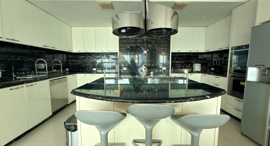 Condo en alquiler y en venta de 2 habitaciones en Bang Lamung, Chonburi