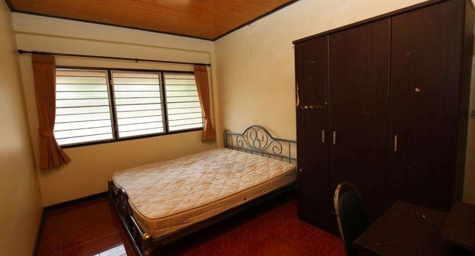 Haus zur Miete mit 4 Zimmer in Mueang Chiang Mai, Chiang Mai