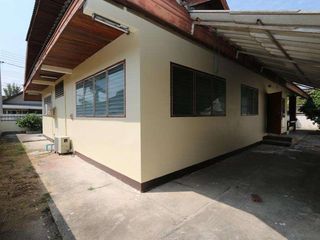 Haus zur Miete mit 4 Zimmer in Mueang Chiang Mai, Chiang Mai