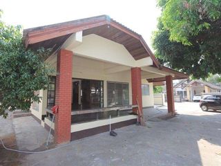Haus zur Miete mit 4 Zimmer in Mueang Chiang Mai, Chiang Mai