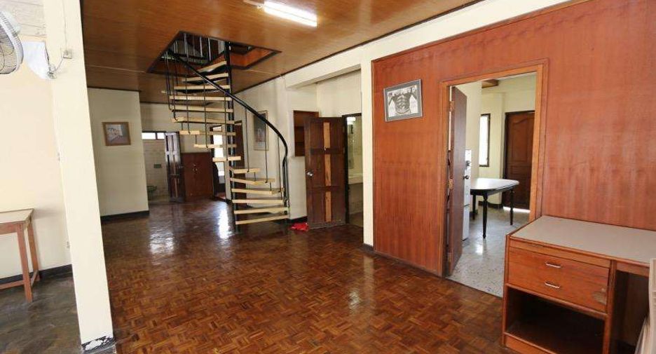 Haus zur Miete mit 4 Zimmer in Mueang Chiang Mai, Chiang Mai