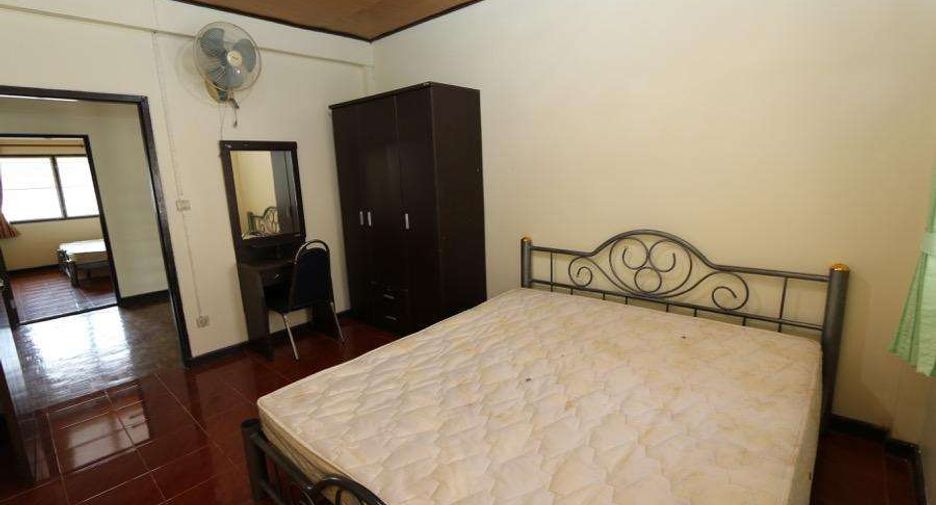 Haus zur Miete mit 4 Zimmer in Mueang Chiang Mai, Chiang Mai