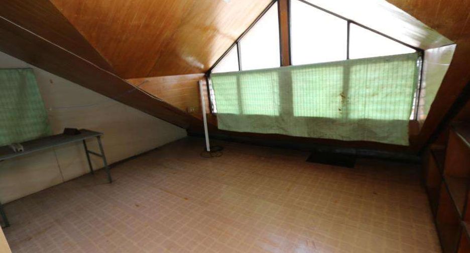 Haus zur Miete mit 4 Zimmer in Mueang Chiang Mai, Chiang Mai