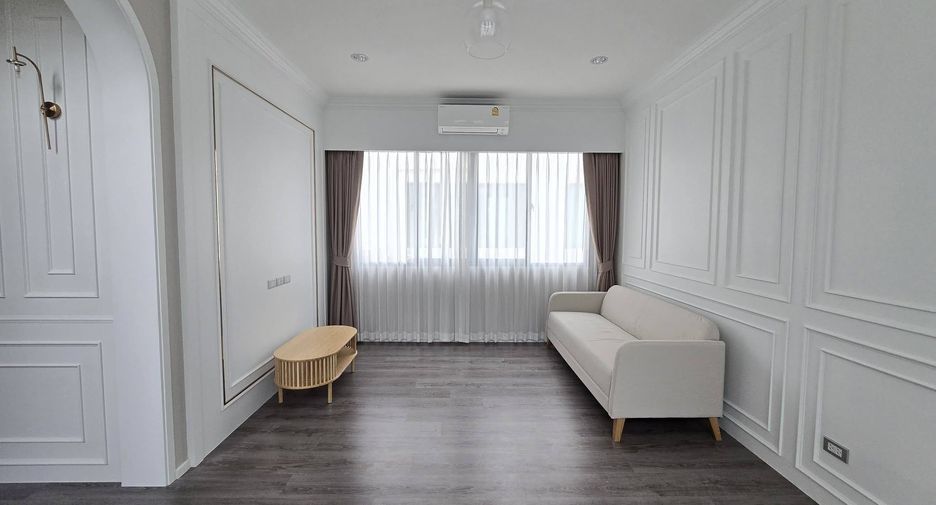 For rent 4 ベッドルーム townhouse in Prawet, Bangkok