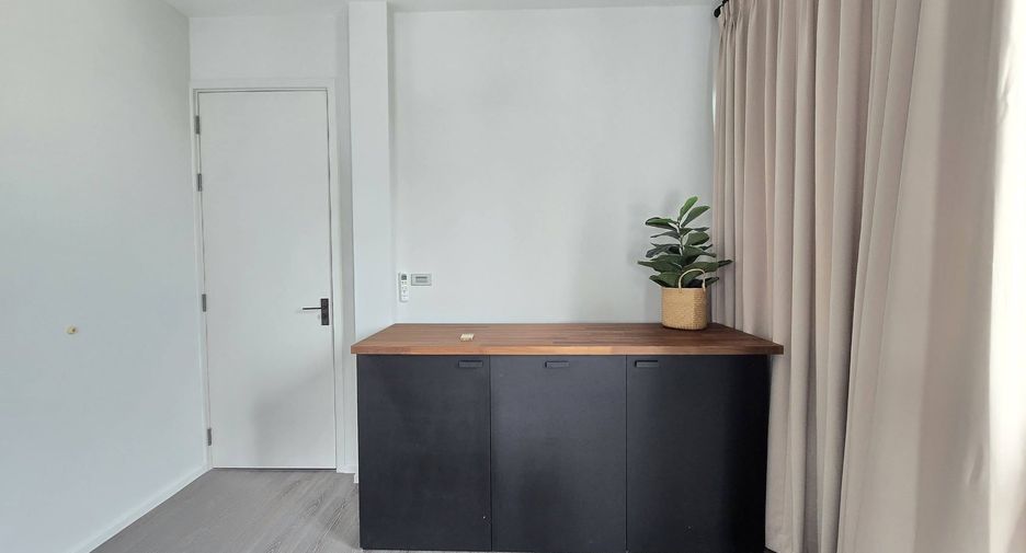 For rent 4 ベッドルーム townhouse in Prawet, Bangkok